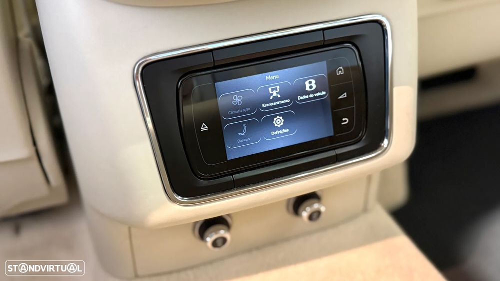 Bentley Bentayga V6 Hybrid - 41