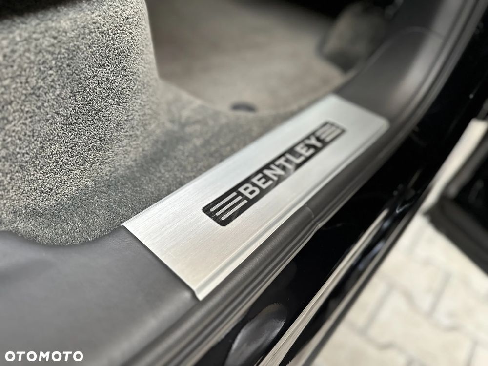 Bentley Bentayga W12 - 21