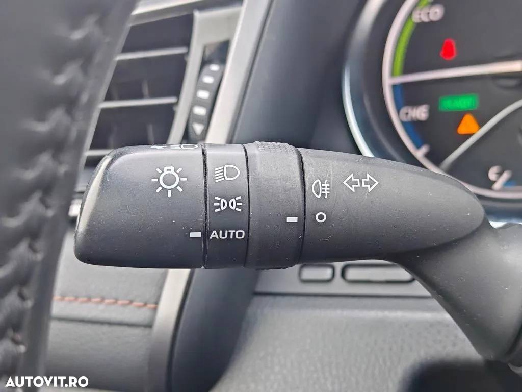 Toyota Camry 2.5 Hybrid Dynamic - 31