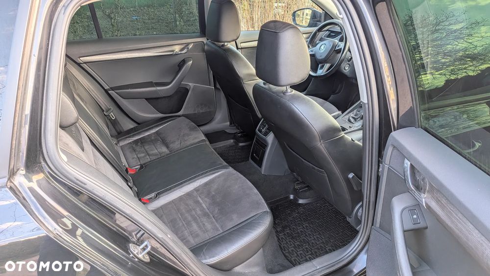 Skoda Octavia Scout 2.0 TDI 4x4 DSG - 12
