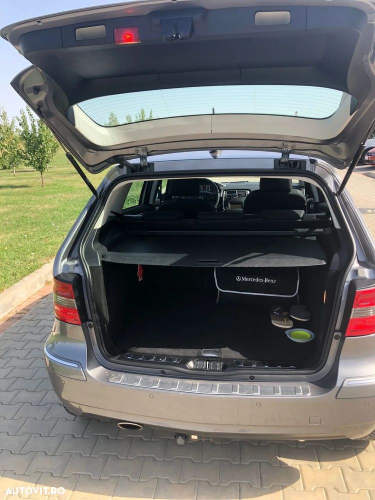Mercedes-Benz B 180 BlueEFFICIENCY - 10