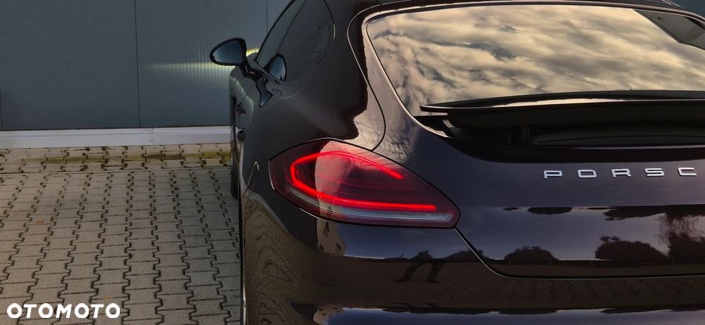 Porsche Panamera 4 - 5