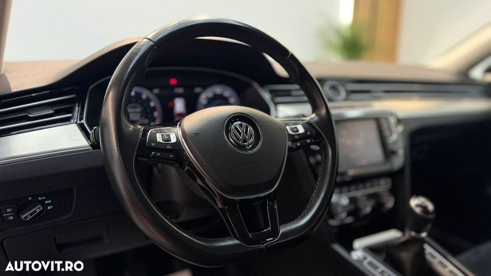Volkswagen Passat 1.4 TSI ACT Comfortline - 19