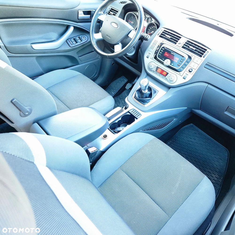 Ford Kuga 2.0 TDCi 2x4 Individual - 24