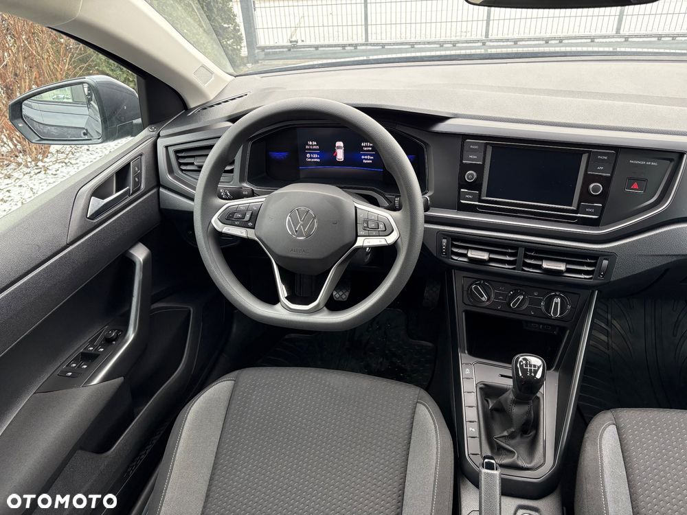 Volkswagen Polo 1.0 MPI Life - 10