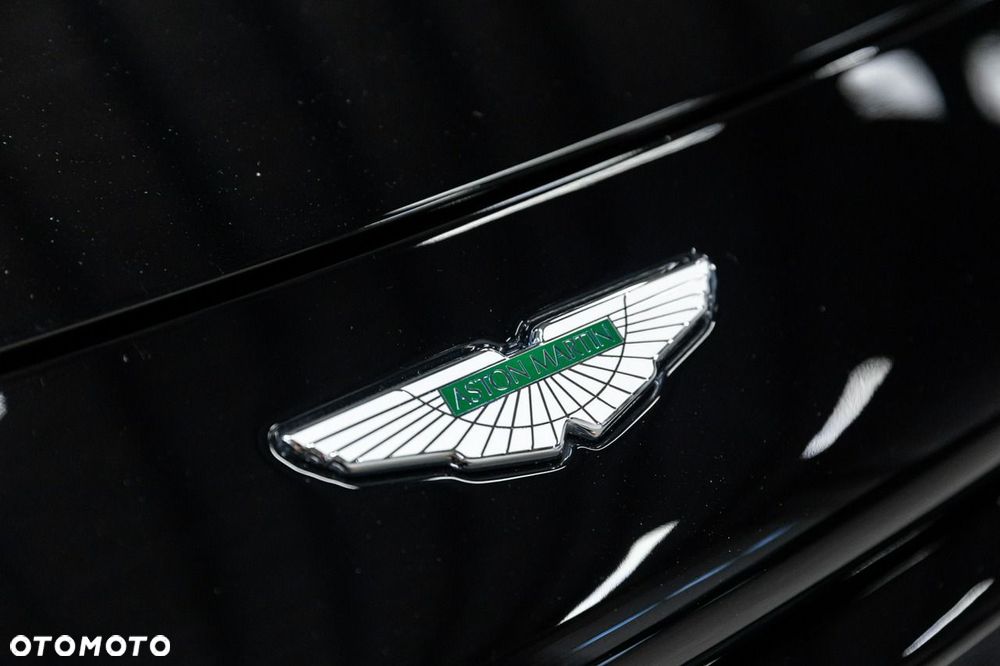 Aston Martin Vantage - 17