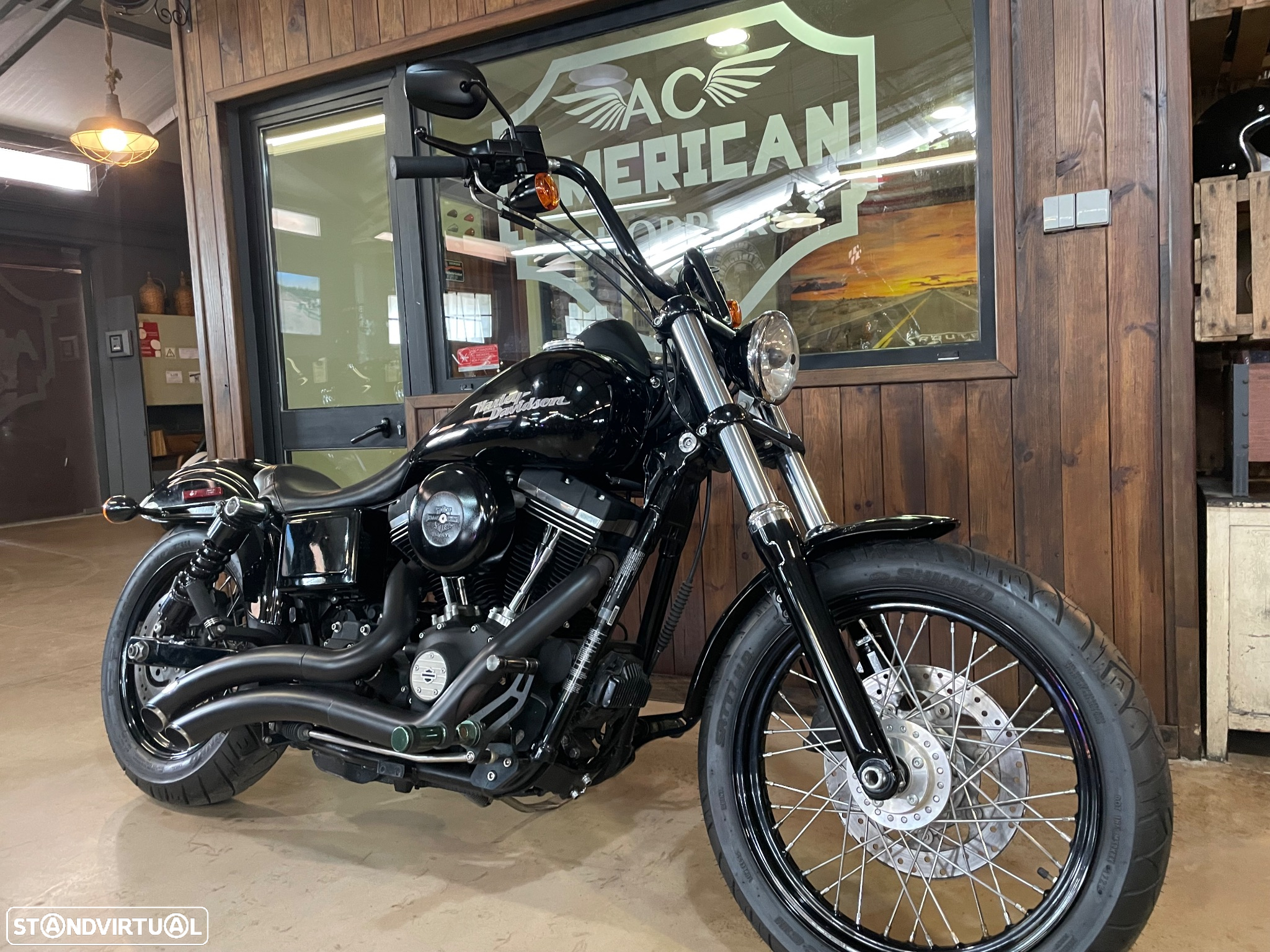 Harley-Davidson Dyna Street Bob 103ci - 8