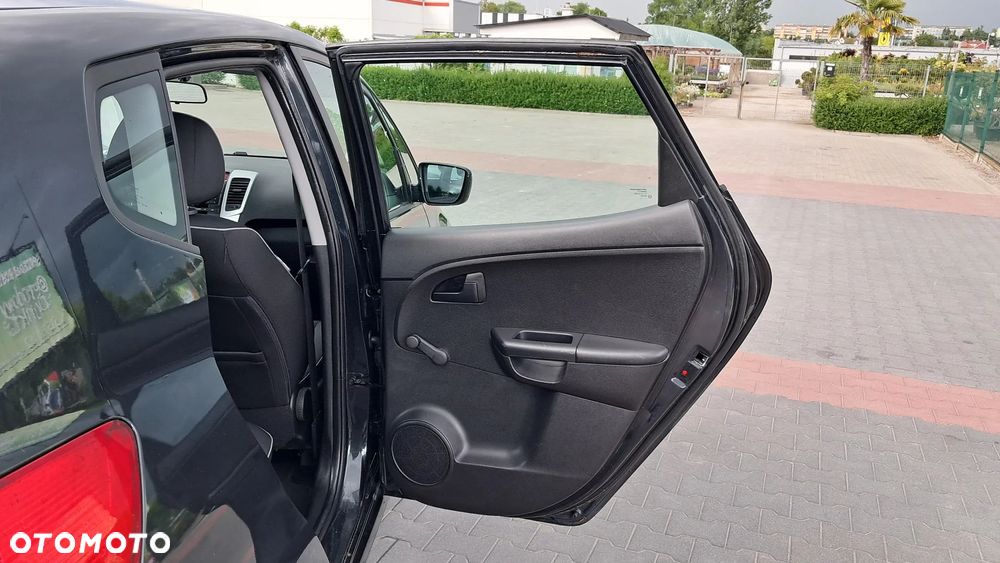 Kia Venga 1.4 CVVT Attract - 12