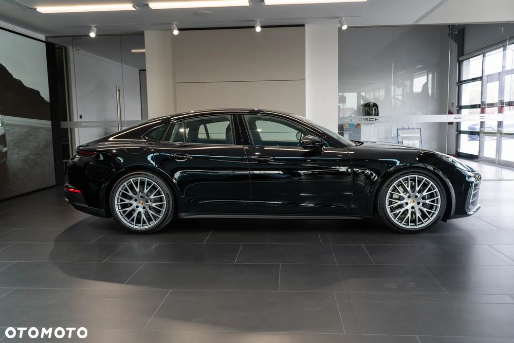 Porsche Panamera 4 E-Hybrid PHEV - 7