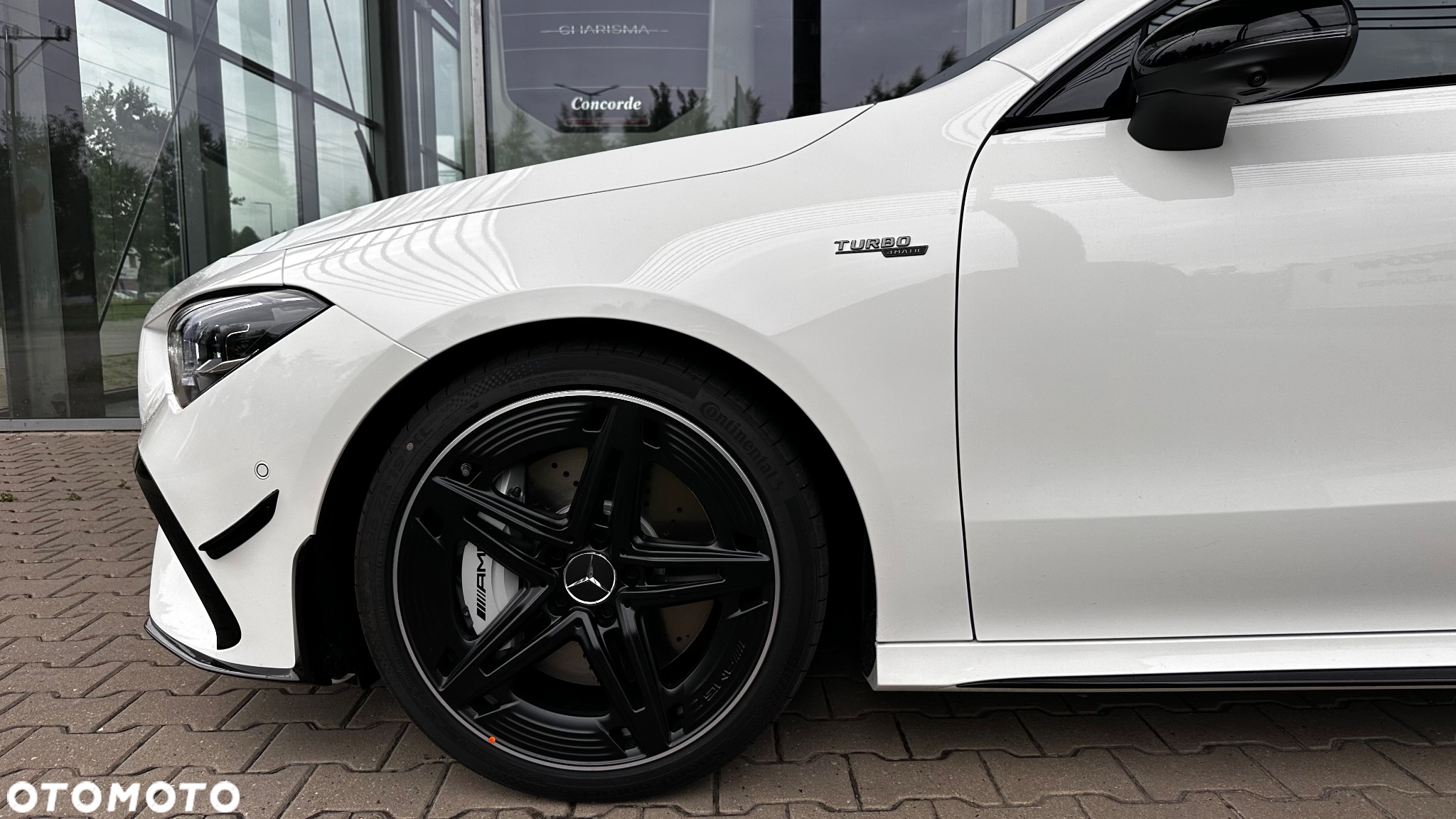 Mercedes-Benz CLA AMG 35 4-Matic 7G-DCT - 30