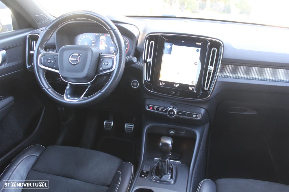 Volvo XC 40 - 23