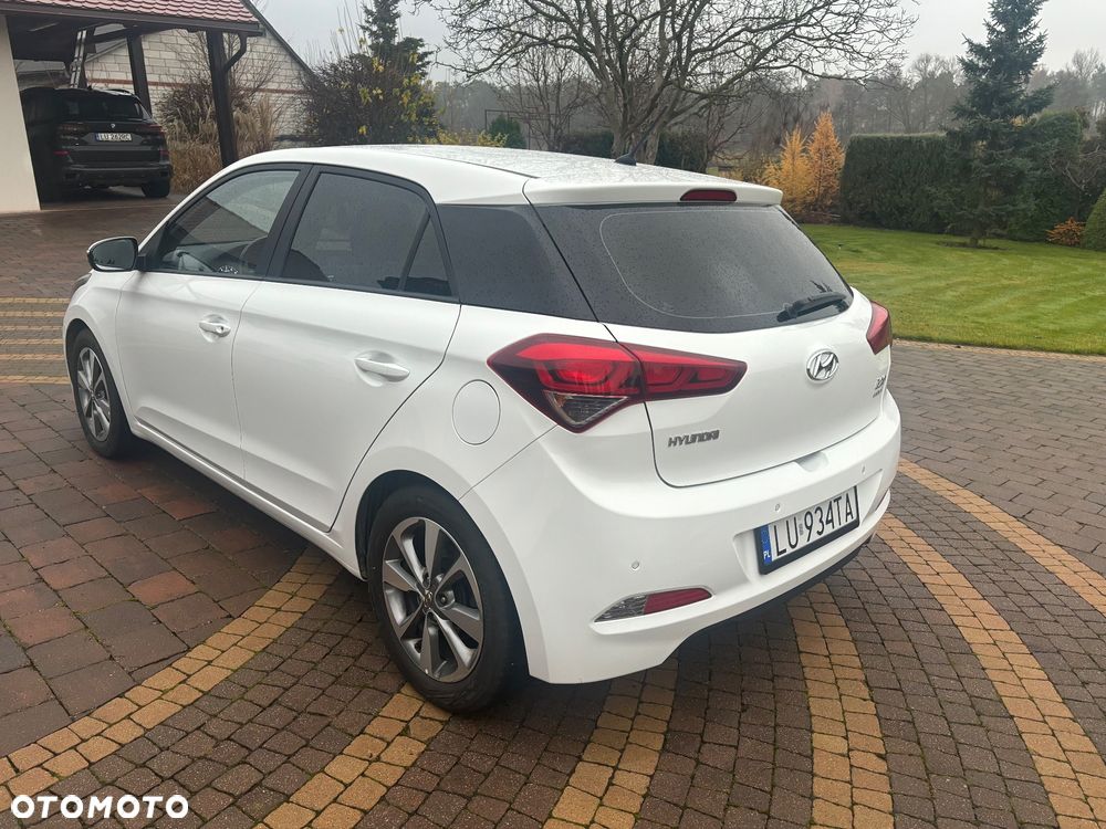 Hyundai i20 blue 1.2 Style - 8