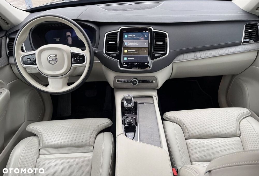 Volvo XC 90 - 12