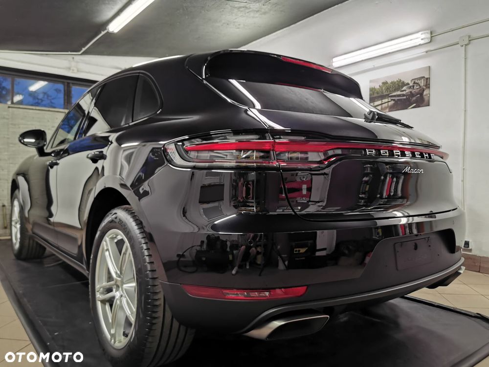 Porsche Macan - 2
