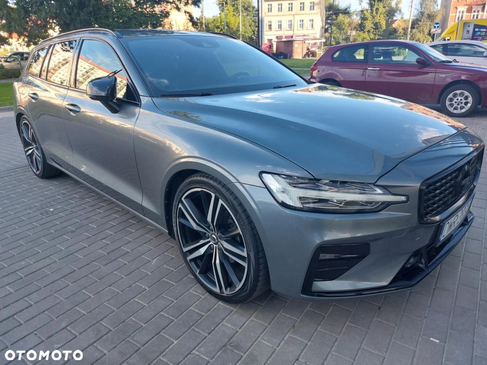 Volvo V60 D4 Geartronic R-Design - 1