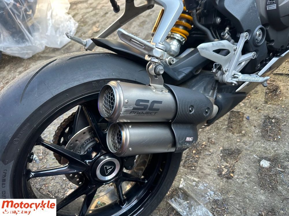 Triumph Speed Triple - 16