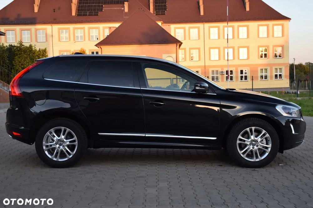 Volvo XC 60 D4 Geartronic Summum - 4