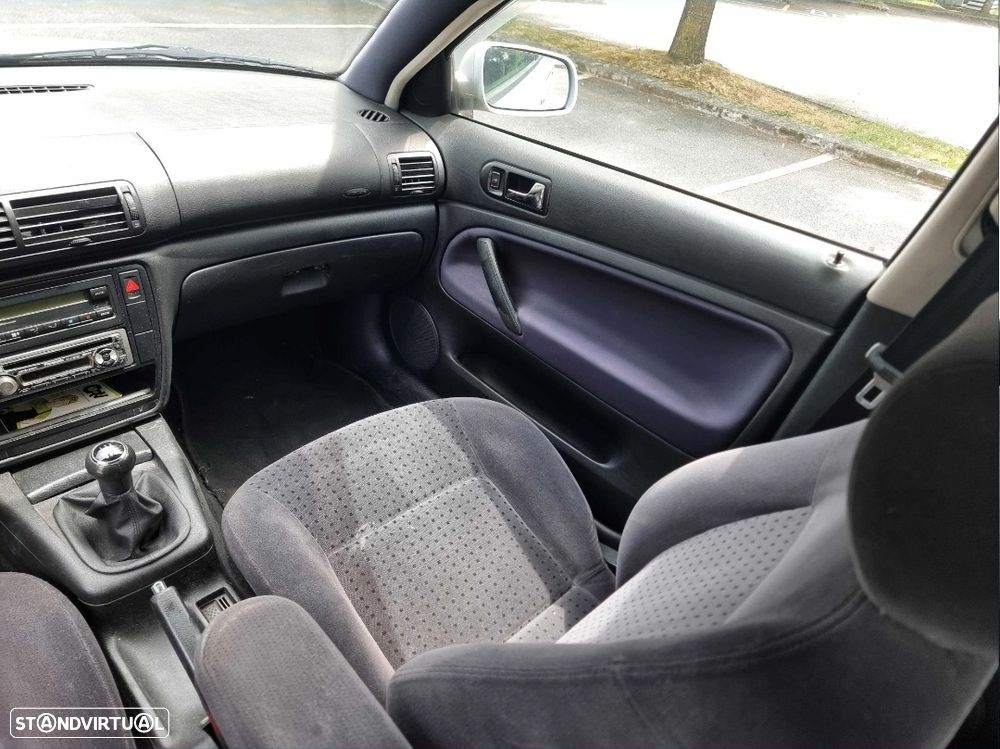 VW Passat Variant 1.9 TDi Confortline - 8