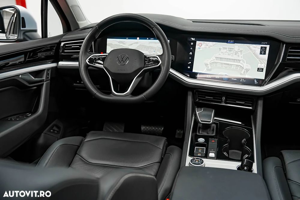 Volkswagen Touareg 3.0 V6 e-Hybrid 4Motion Aut. Elegance - 16