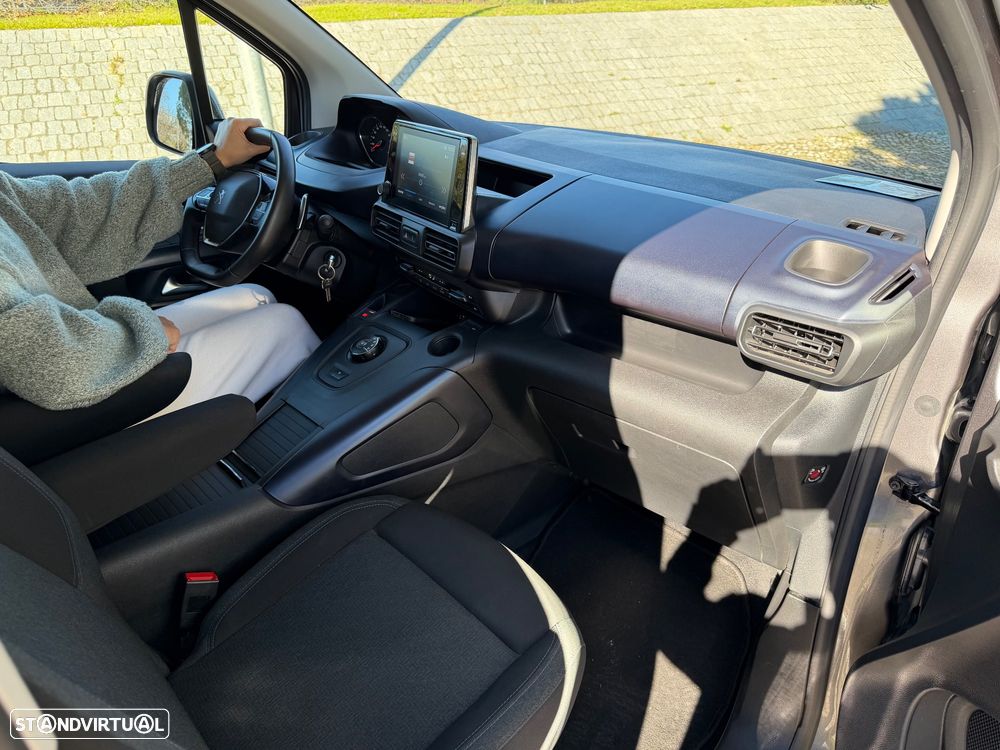 Peugeot Rifter 1.5 BlueHDi Longa Allure AN01 EAT8 - 17