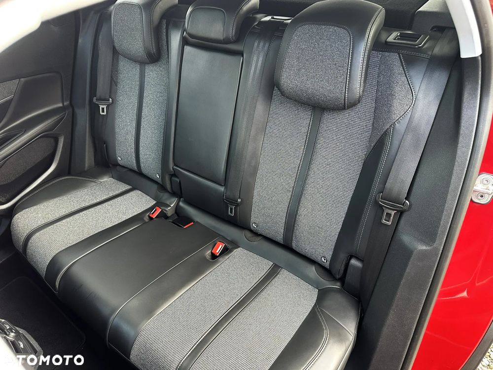 Peugeot 3008 PureTech 130 Stop & Start Allure - 13