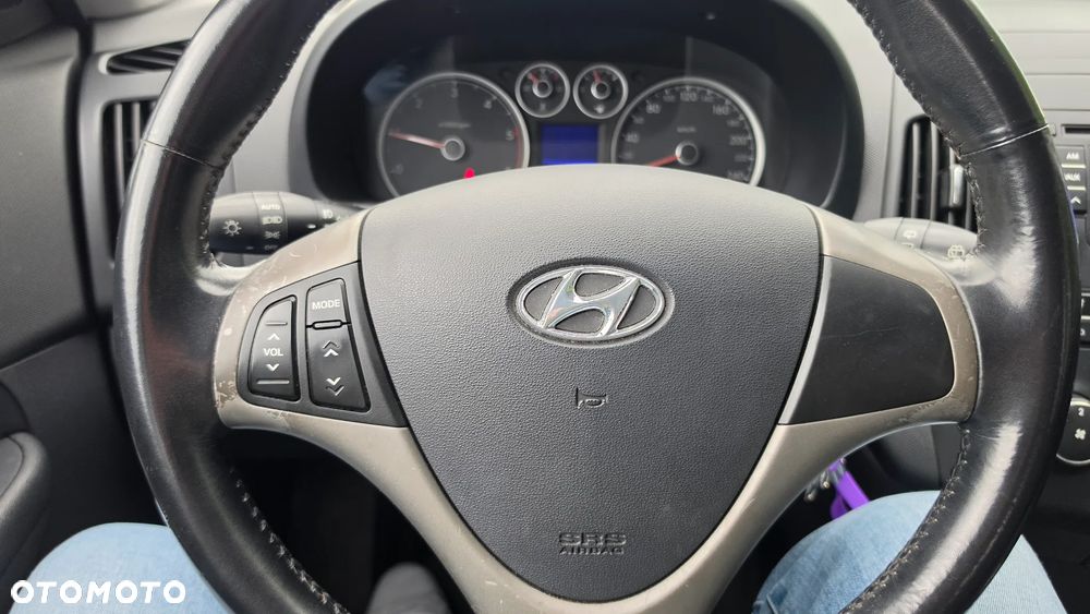 Hyundai i30 1.6 CRDi Style - 22
