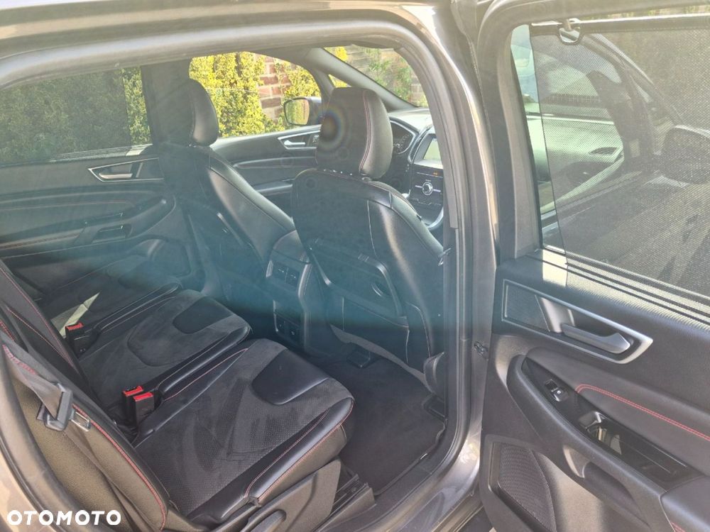 Ford S-Max - 33