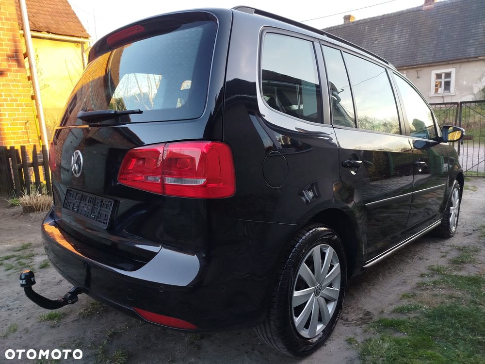 Volkswagen Touran - 3