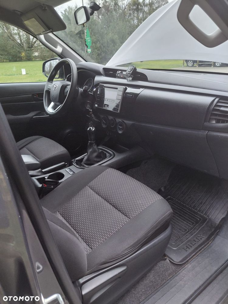 Toyota Hilux 2.4 D-4D Double Cab DL 4x4 - 7