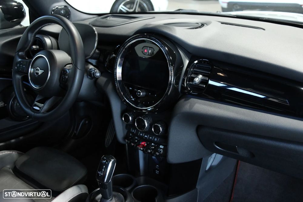 MINI 3 Portas John Cooper Works Plus Auto Desportiva - 10