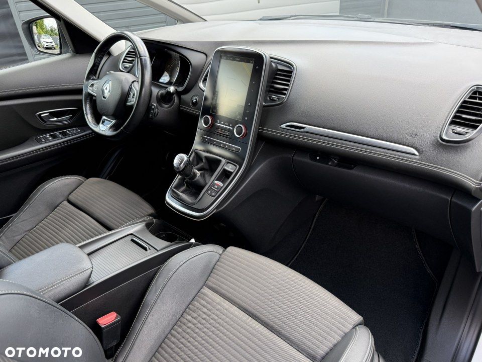 Renault Scenic Energy TCe 130 S&S Bose Edition - 28