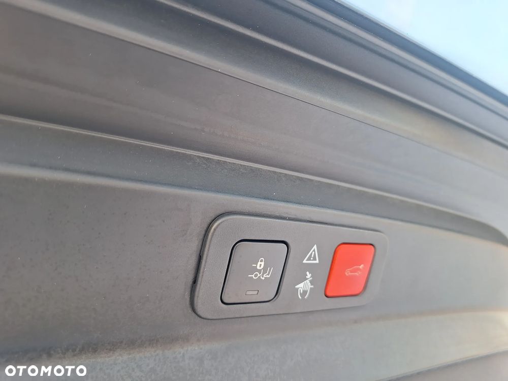 Peugeot 5008 BlueHDi 150 Allure - 26