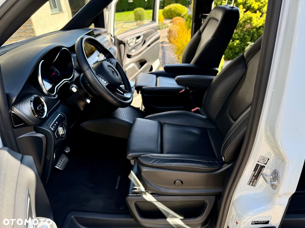 Mercedes-Benz Klasa V - 13