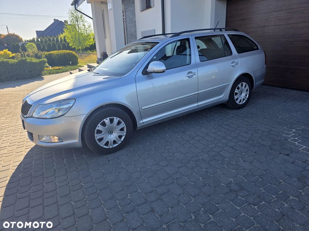 Skoda Octavia 1.6 TDI DPF Ambition - 11