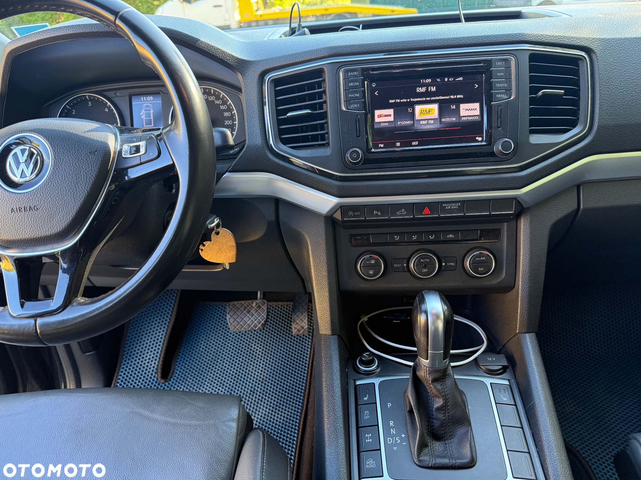 Volkswagen Amarok 3.0 V6 TDI 4Mot Highline - 9