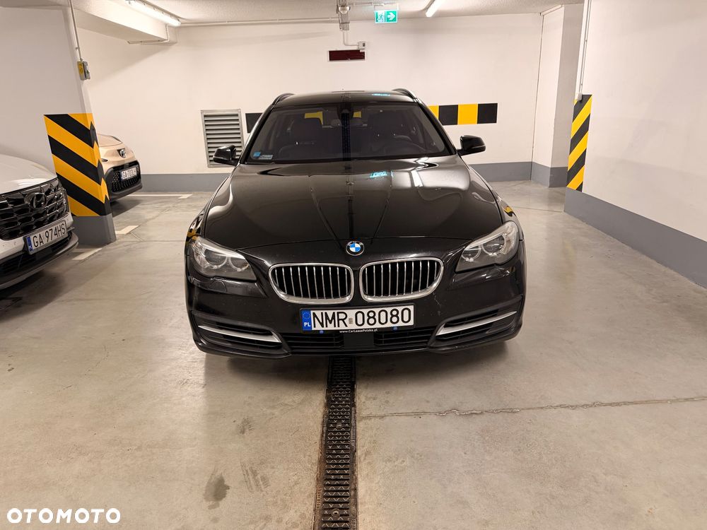 BMW Seria 5 520d - 29