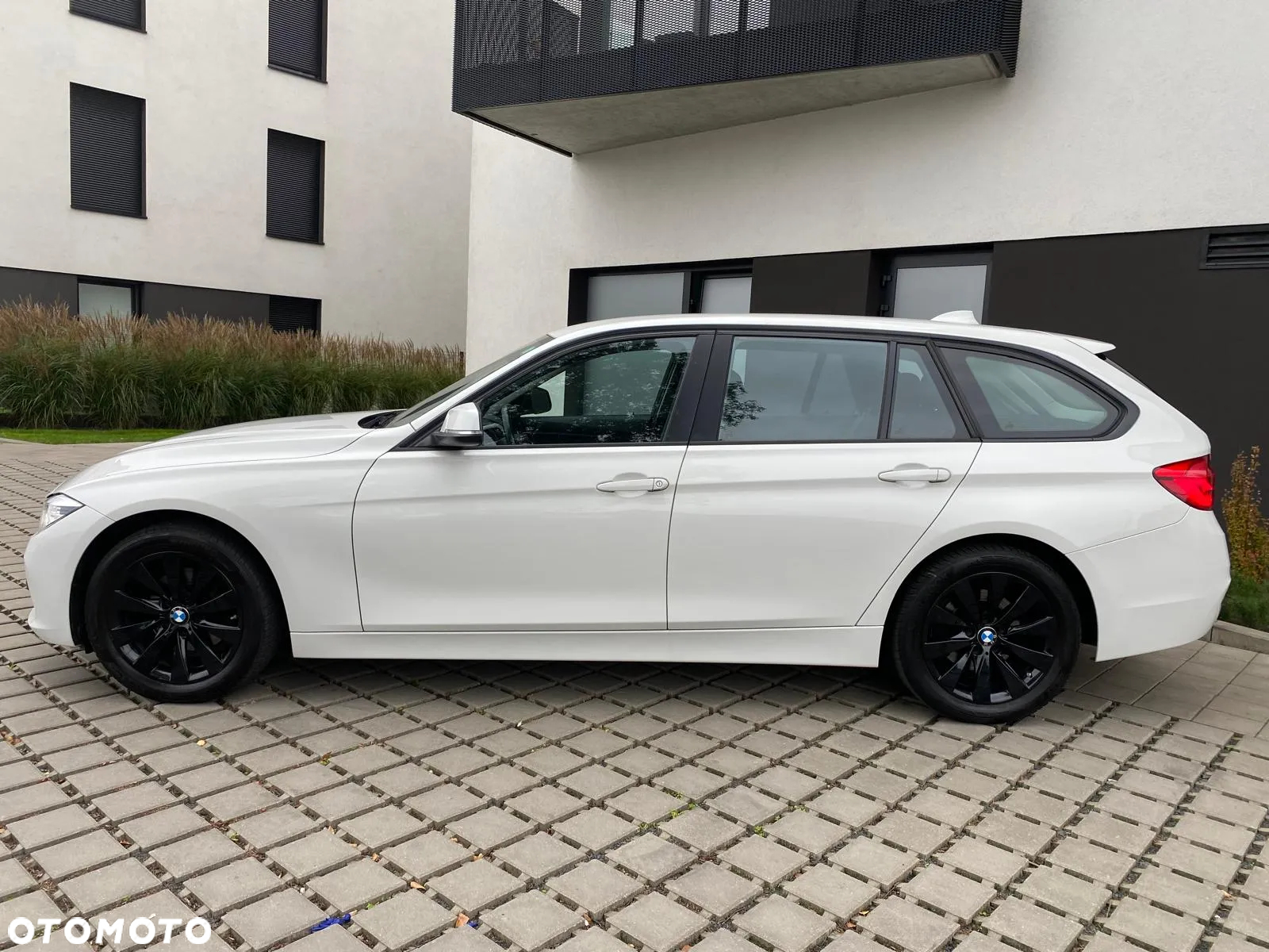 BMW Seria 3 320d Luxury Line - 8
