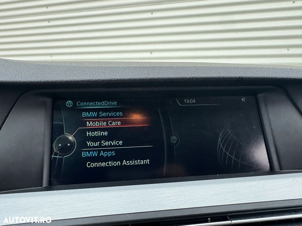 BMW Seria 5 525d xDrive Sport-Aut. - 41