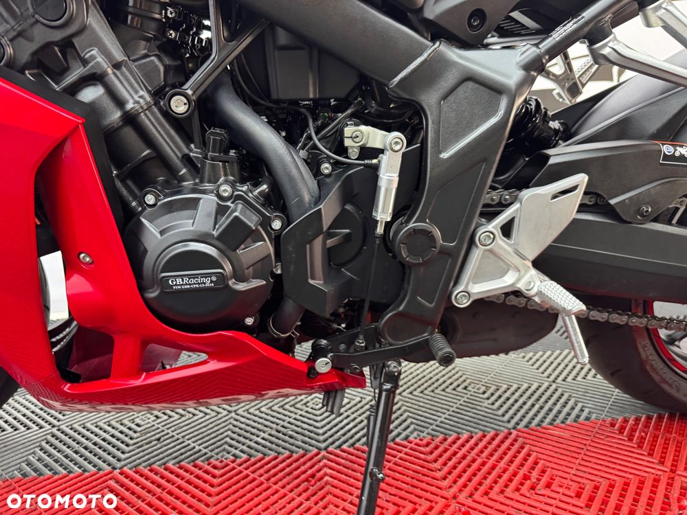 Honda CBR - 15