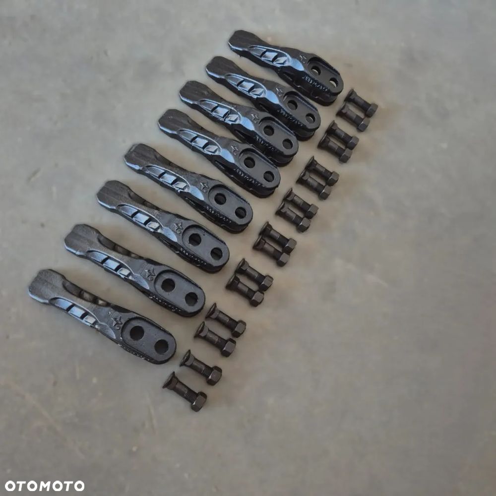 Komplet 8 zębów środkowych łyżki przedniej JCB 3CX 4CX NOWY MODEL ZESTAW - 2