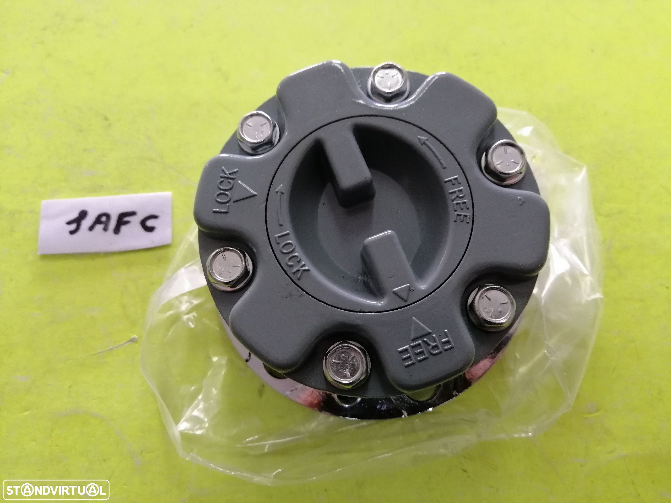 Cubos Cubo de roda livre Tracção Mitsubishi L200 K34 e Pajero - 1