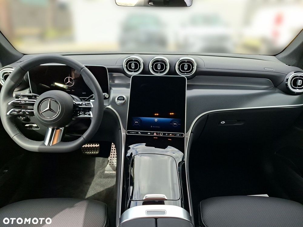 Mercedes-Benz GLC - 12