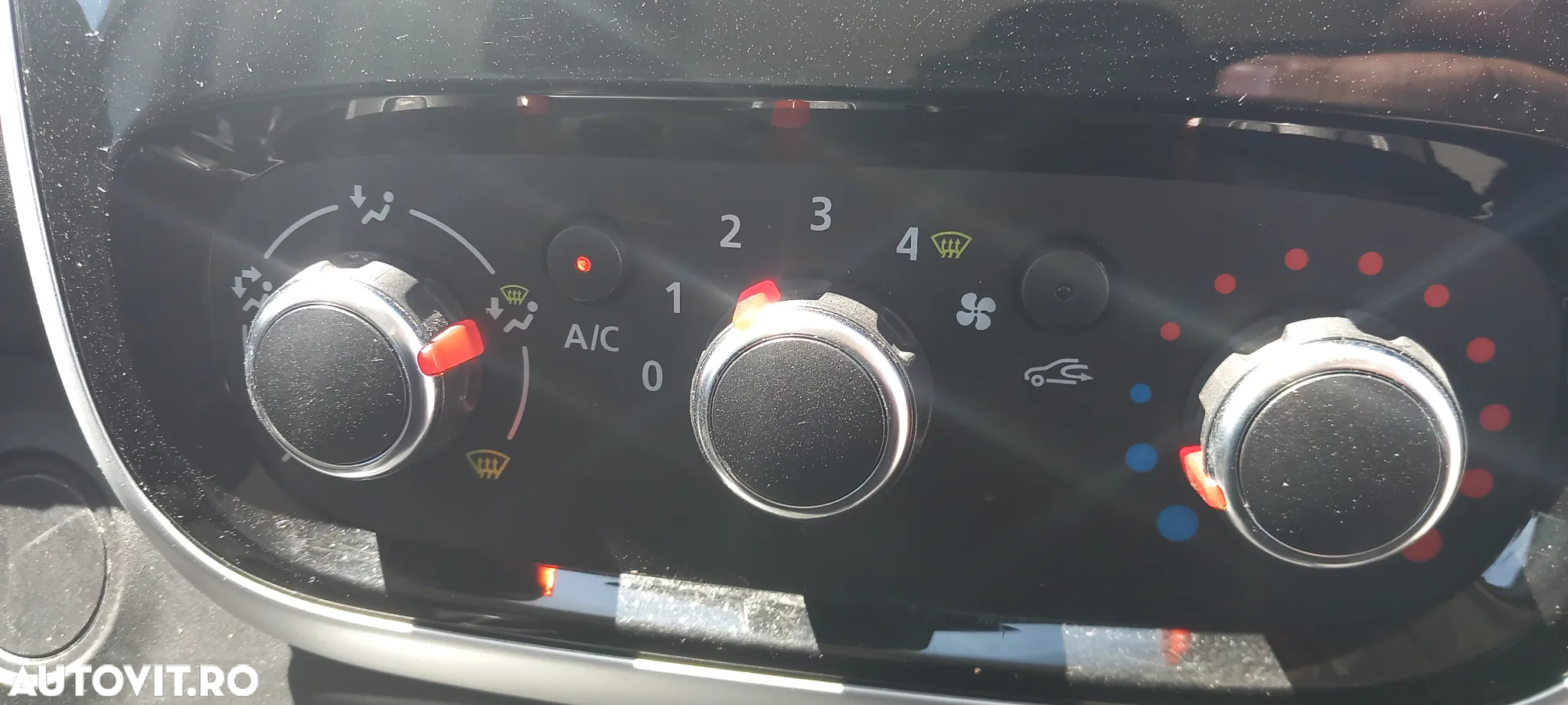 Renault Trafic - 32