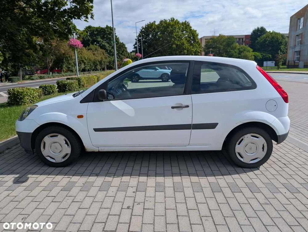 Ford Fiesta - 8