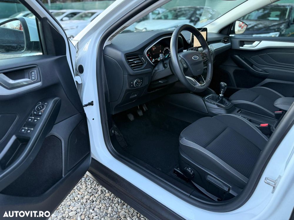 Ford Focus 1.5 TDCi DPF Start-Stopp-System Titanium - 9