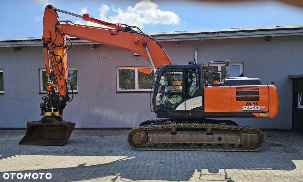 Hitachi ZX250LC-6 - 6