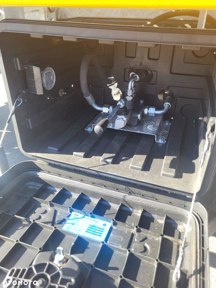 Iveco 120e22 - 16