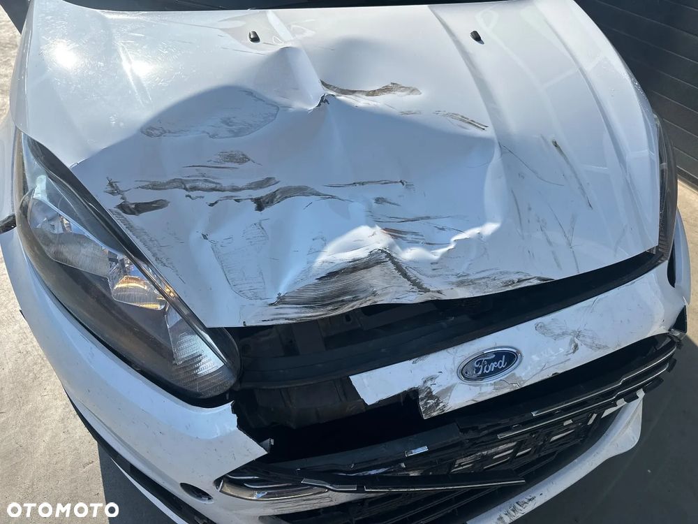 Ford Fiesta 1.5 TDCi SYNC Edition - 15