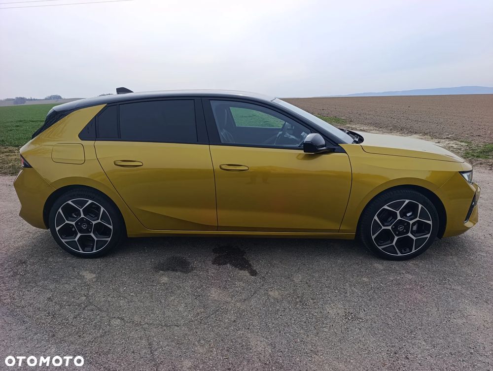 Opel Astra 1.2 Turbo Business Elegance - 2