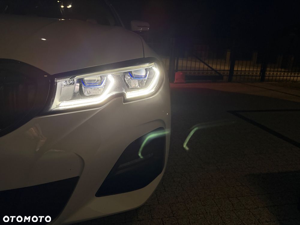 BMW Seria 3 320d Edition M Sport Shadow - 12